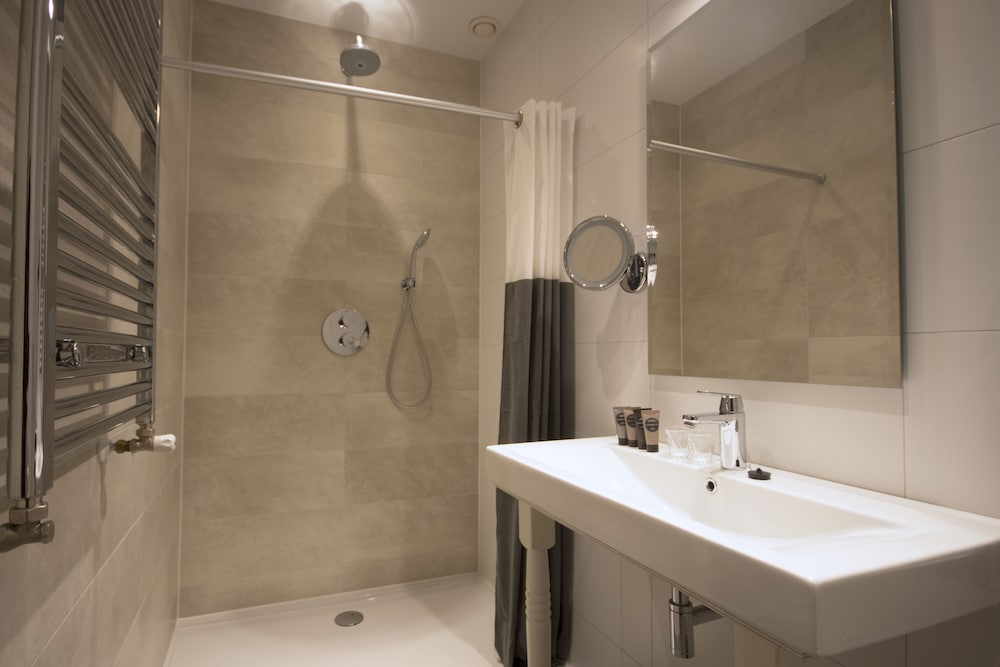 Grand Canal Boutique Hotel 56/58