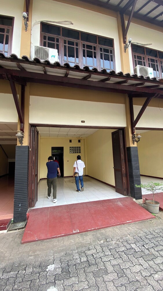 Collection O Pekalongan Near Pasar Batik Setono Formerly Hotel Jayadipa in PEKALONGAN