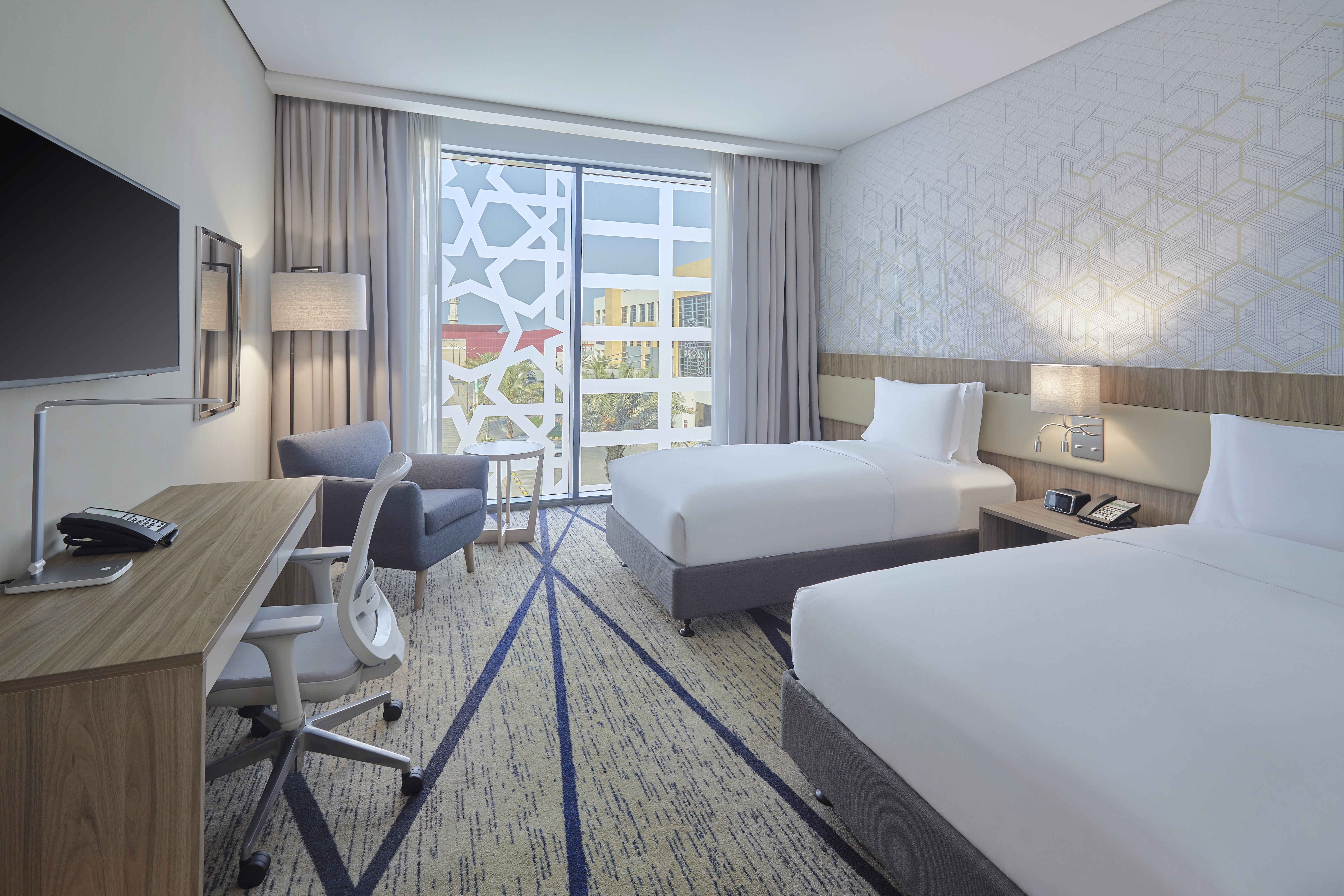 هوليداي إن آند سويتس - الجبيل(Holiday Inn & Suites Al Jubail) 18/72