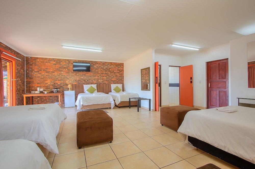 Airport Game Lodge 42/81