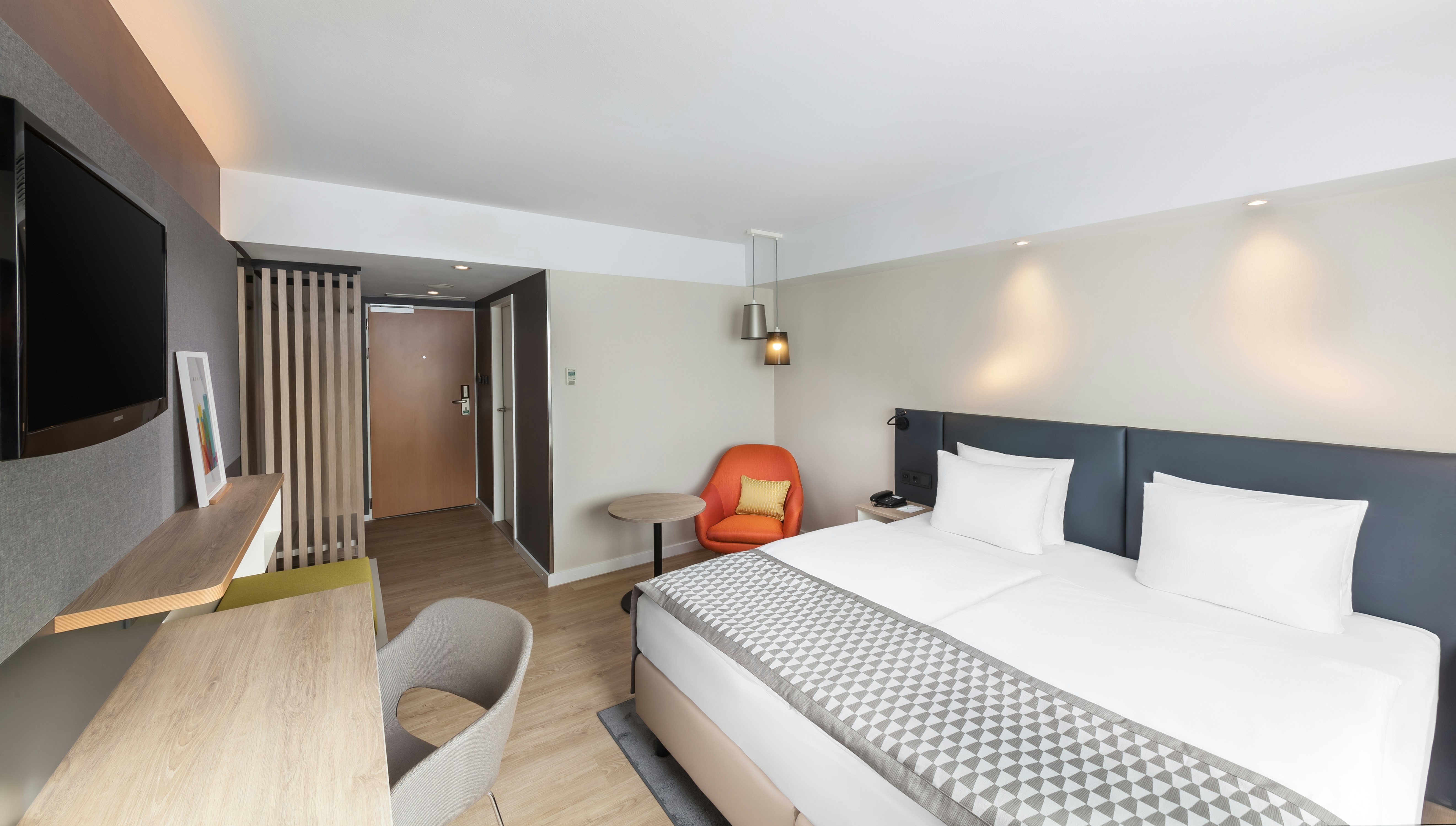 Superior, King Bed