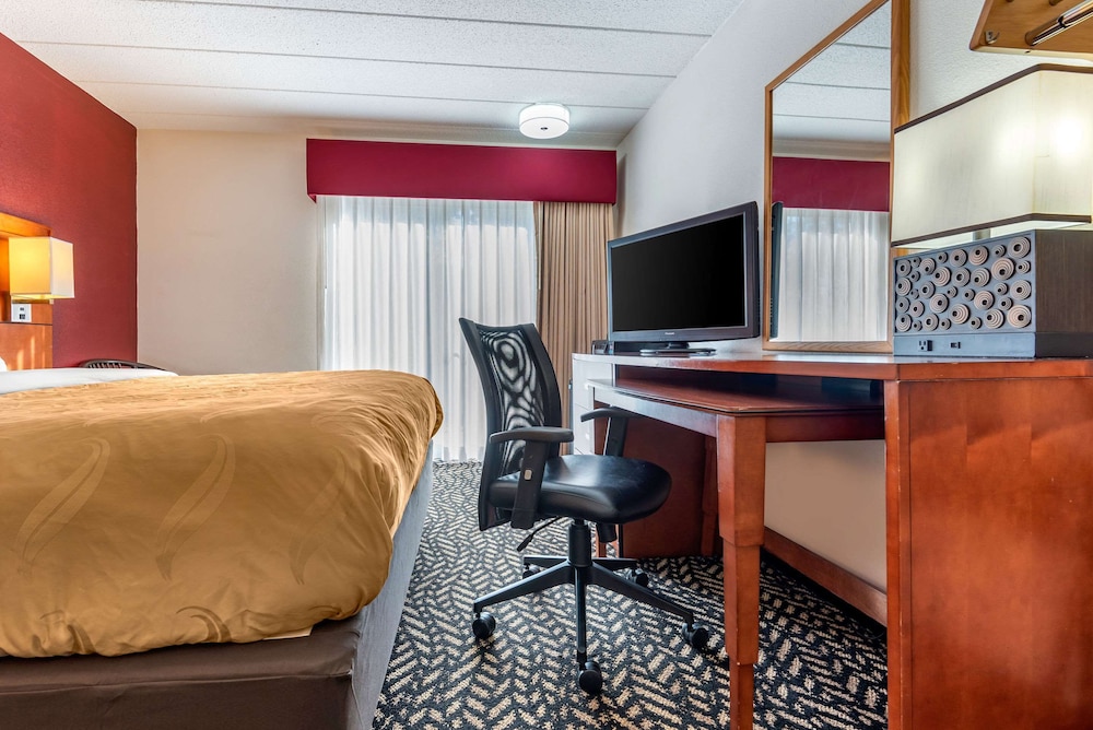 Quality Inn Falconer - Jamestown 38/44