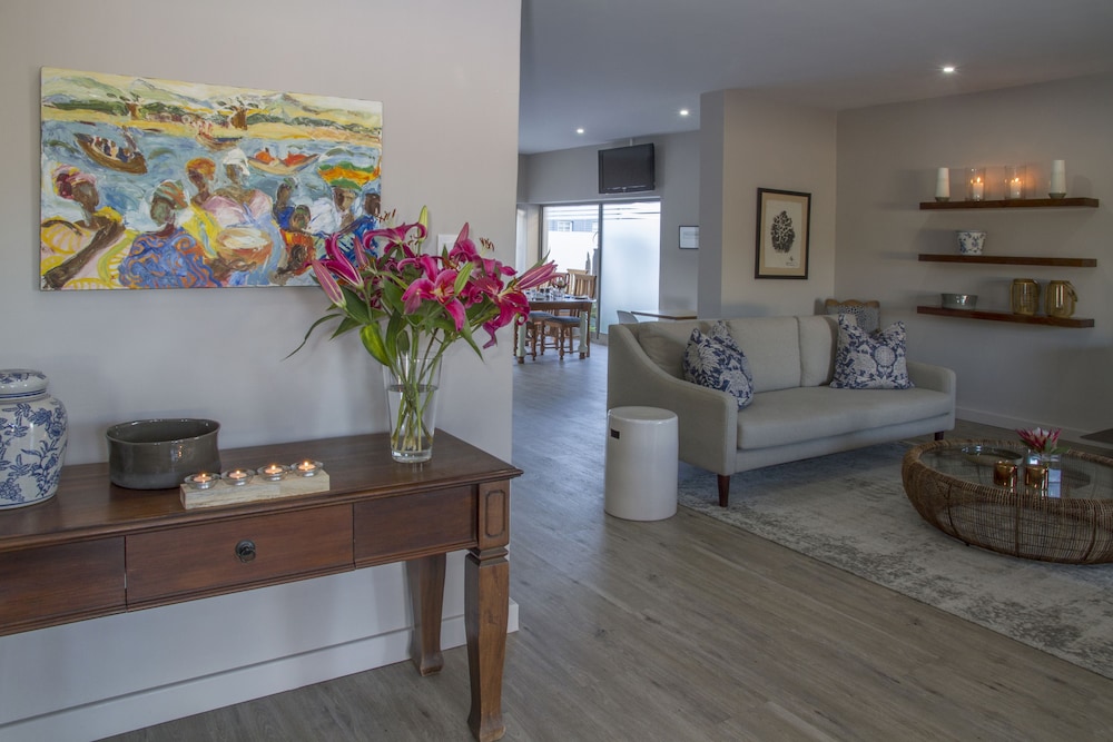 Ocean Bay Guest House 21/39