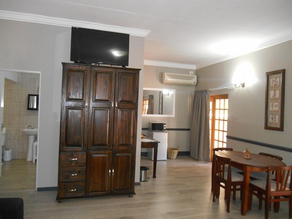 Oakwood Lodge 20/31