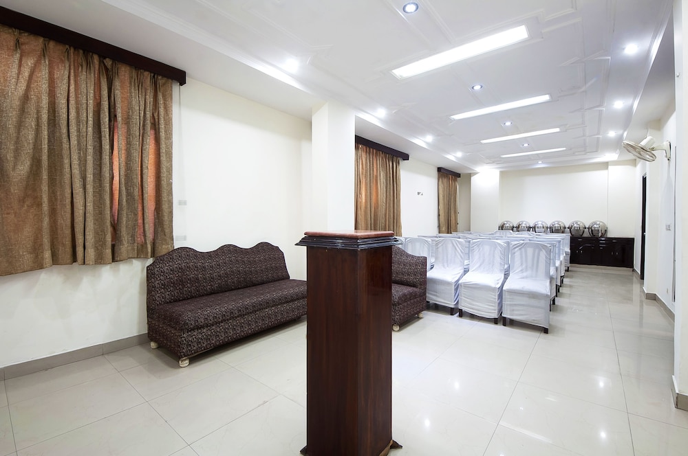 Delhi Darbar hotel 52/63