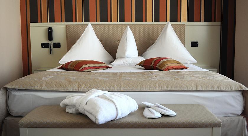 Standard, Double Bed