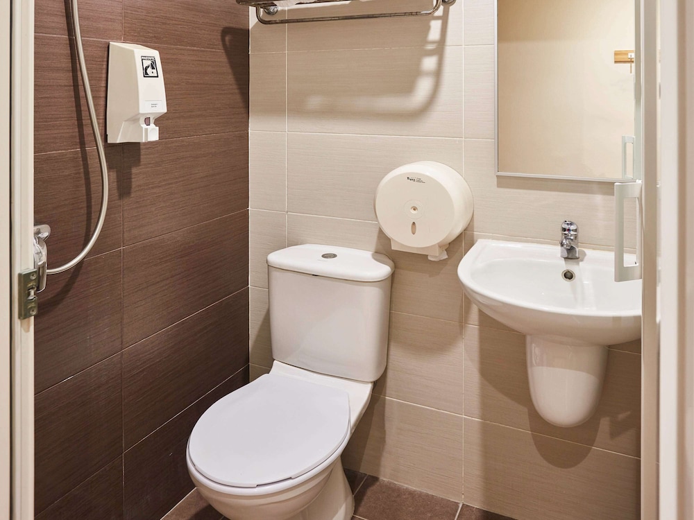 Ibis Budget Singapore West Coast 14/63