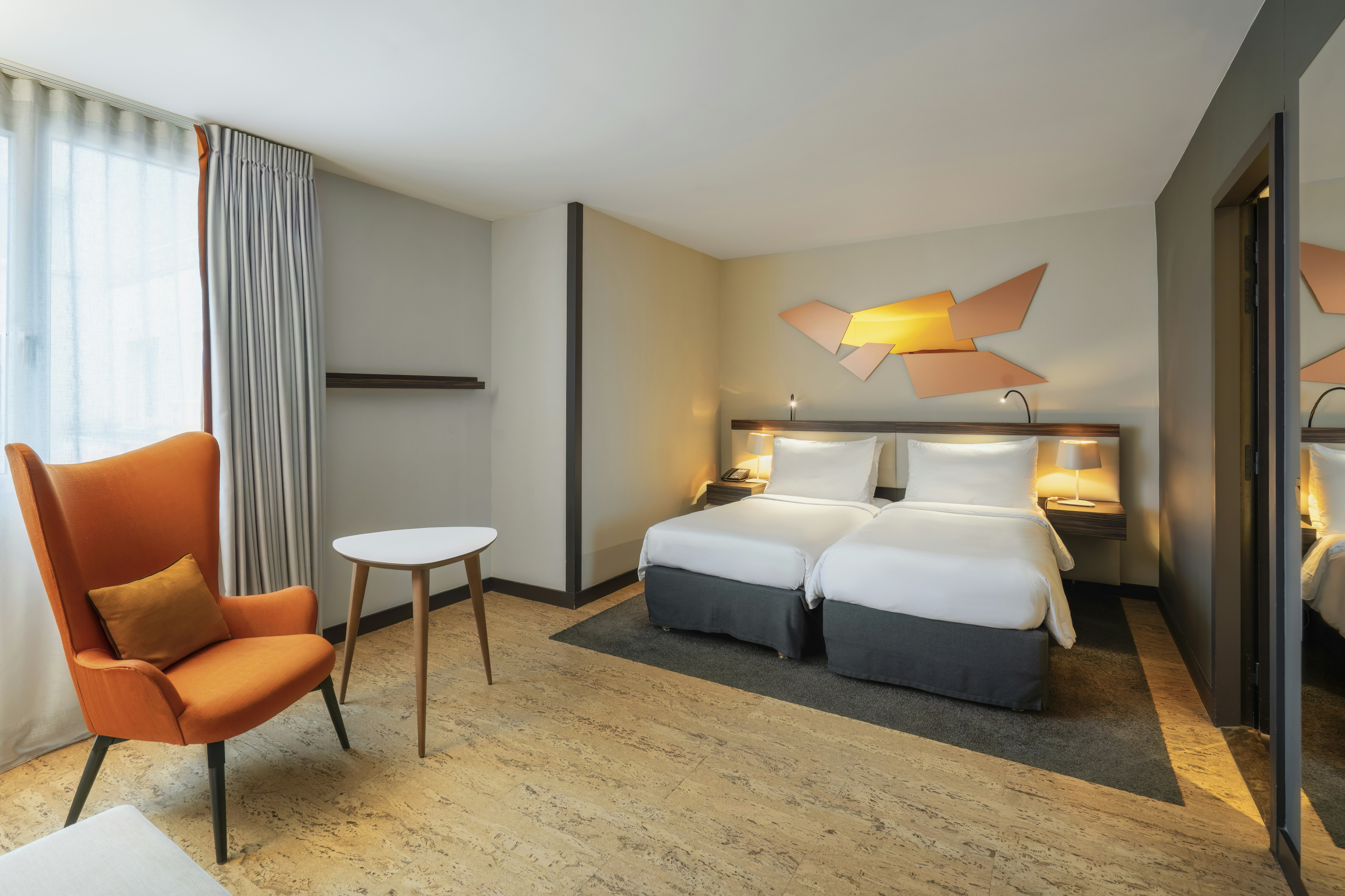 GUEST ROOM, TWIN BEDS