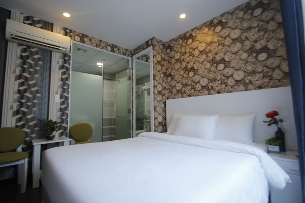 Queen Central Hotel 30/60