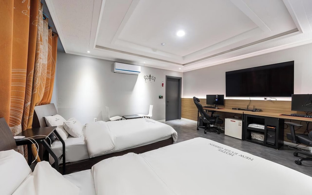 Hotel New Evergreen 17/62