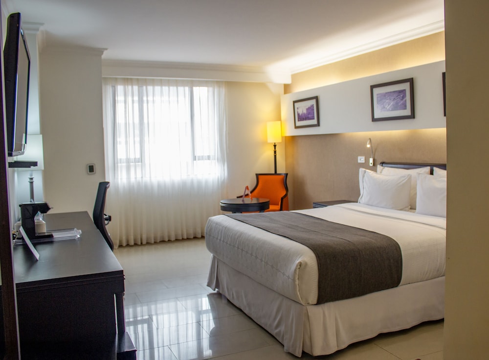 Sonesta Hotel Cali 12/50