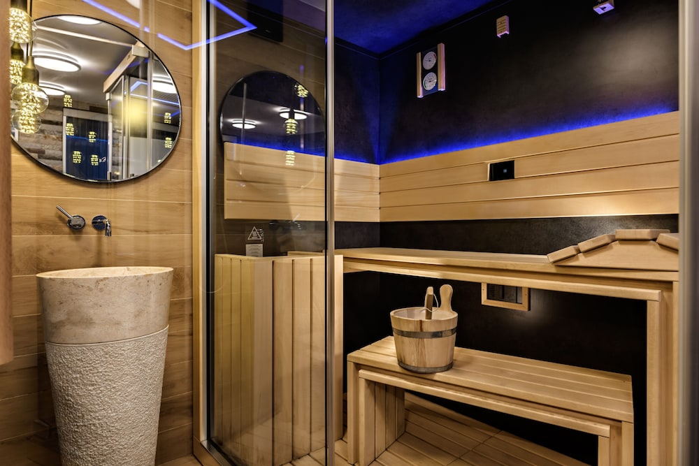 Meridien Luxury Apartments 22/50
