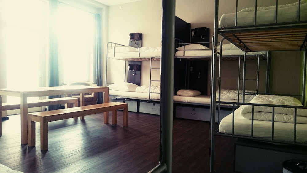 Sunflower Hostel 43/59