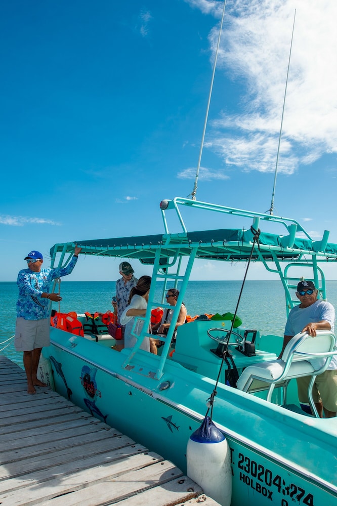 Delek Holbox in ISLA HOLBOX
