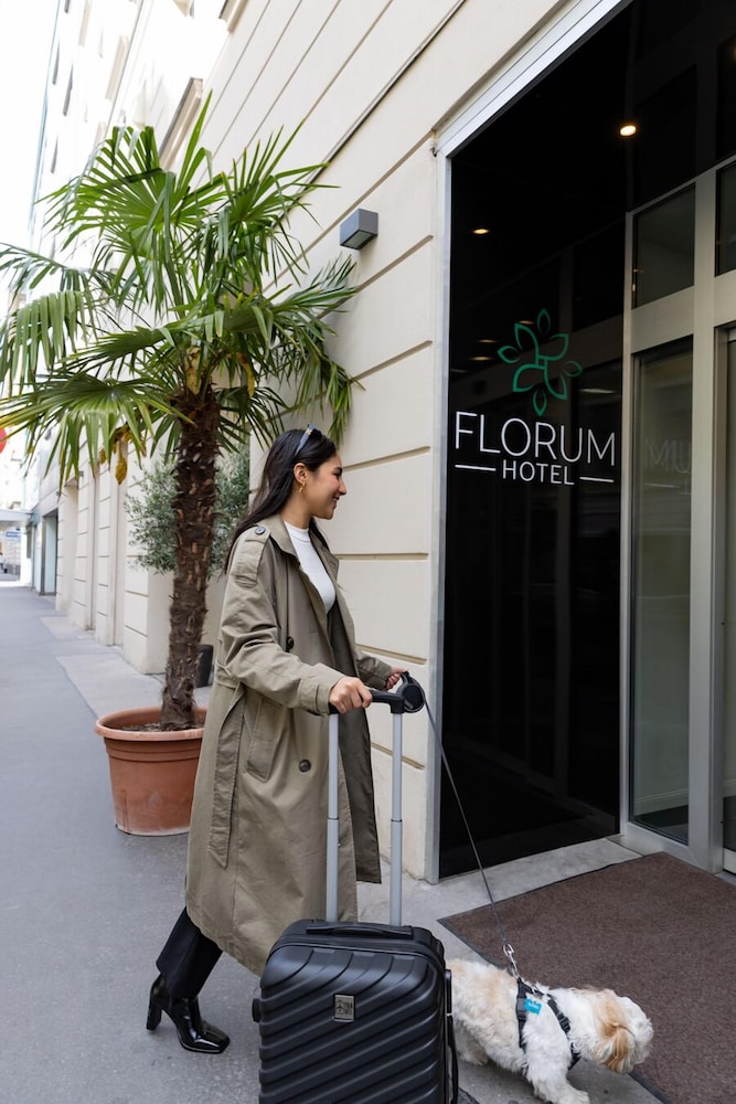 Florum Hotel (Ex Tabor Hotel) 6/56