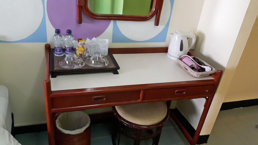 Sawasdee Sukhumvit Inn Hotel 36/38