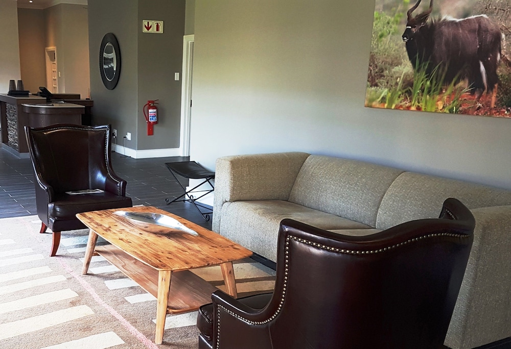 PREMIER RESORT MPONGO PRIVATE GAME RESERVE 30/50