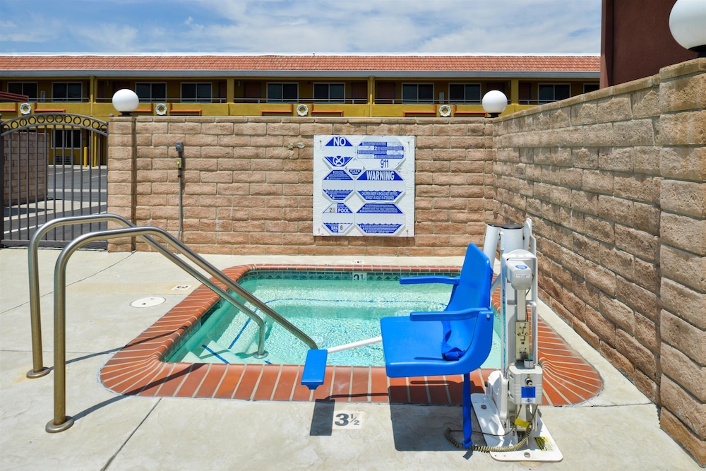 Americas Best Value Inn Azusa Pasadena 36/40