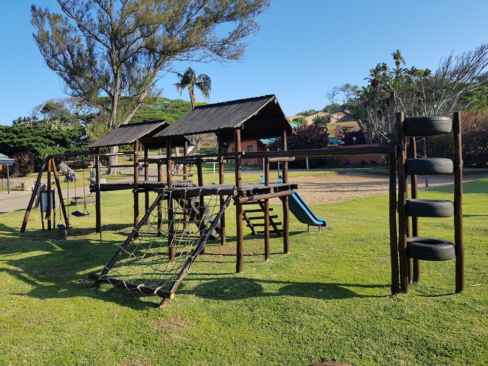 Port Edward Holiday Resort 32/50