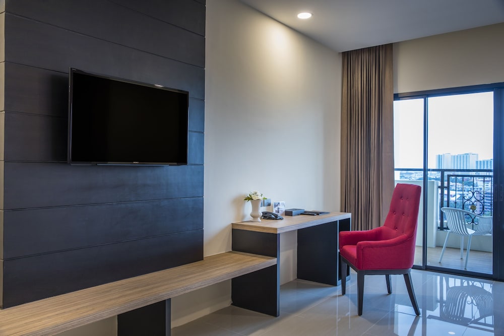 Grand Palazzo Hotel 52/61
