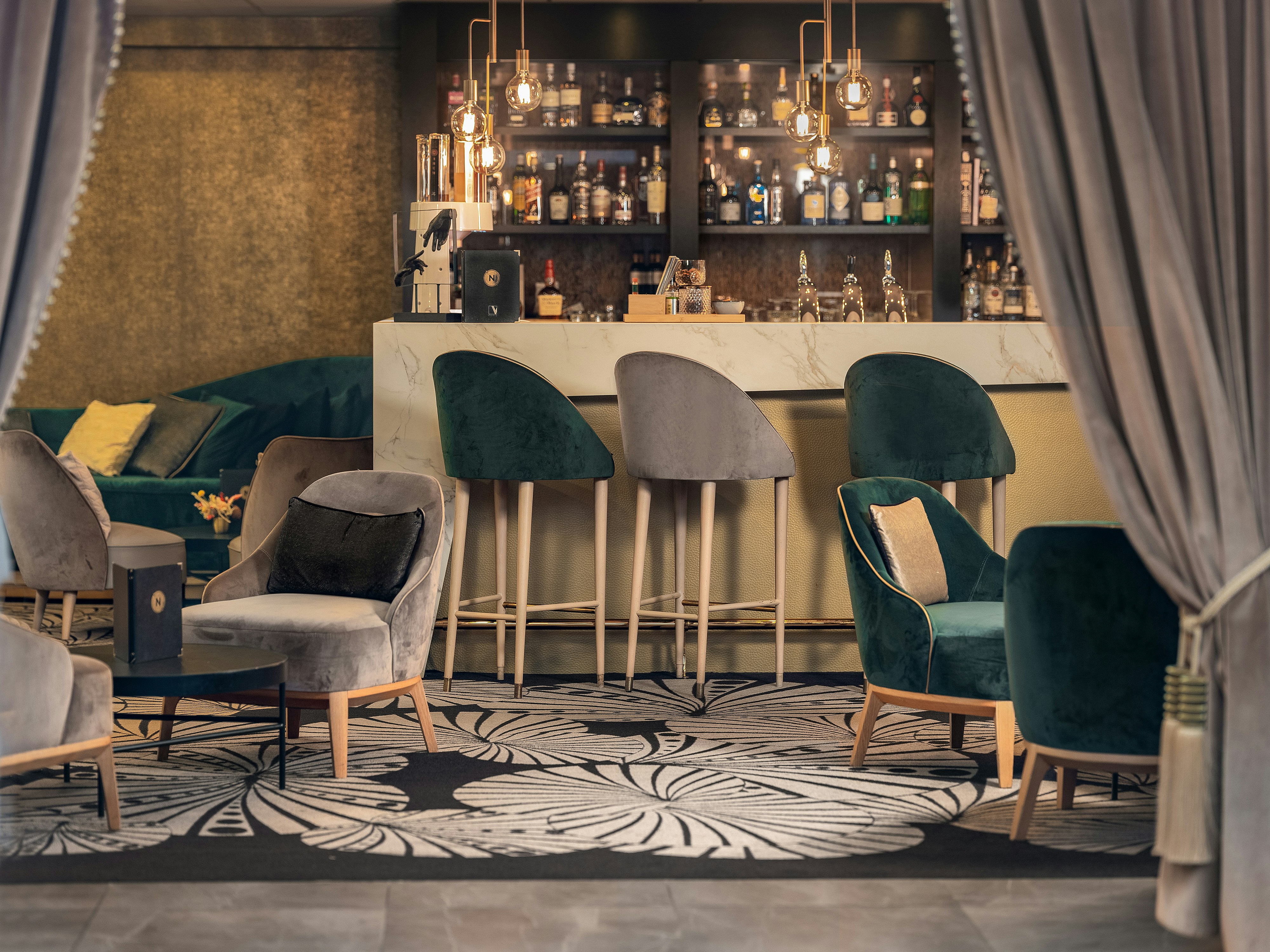 Niepce Paris Curio Collection By Hilton 32/39