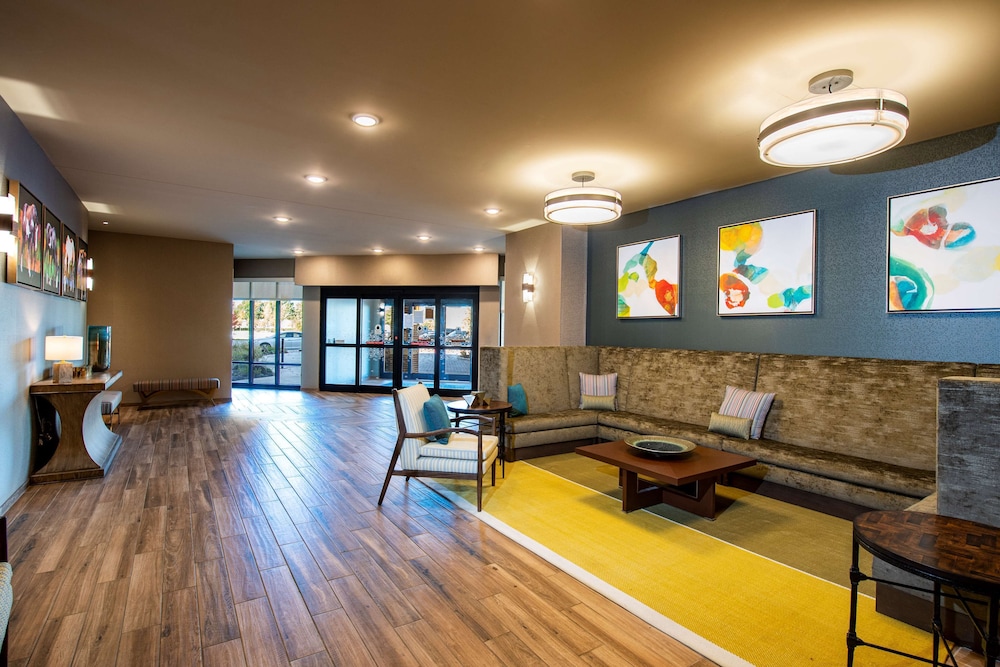 Hampton Inn Suites Keller Tx 27/47