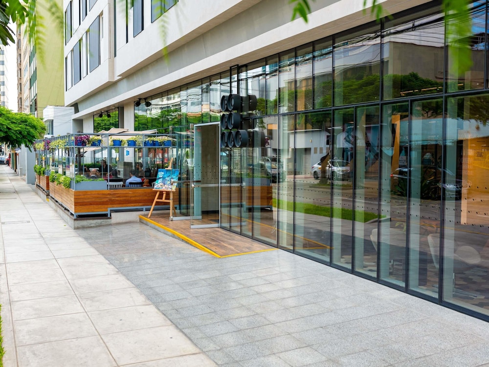 ibis Styles Lima San Isidro 38/43