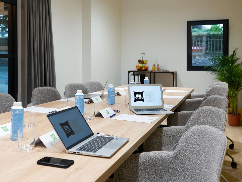 Ibis Styles Dreux Centre Gare 41/50