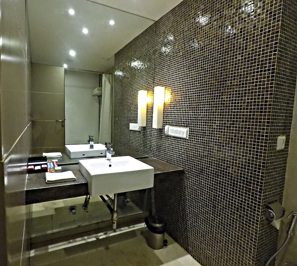 Sentosa Resorts 40/40