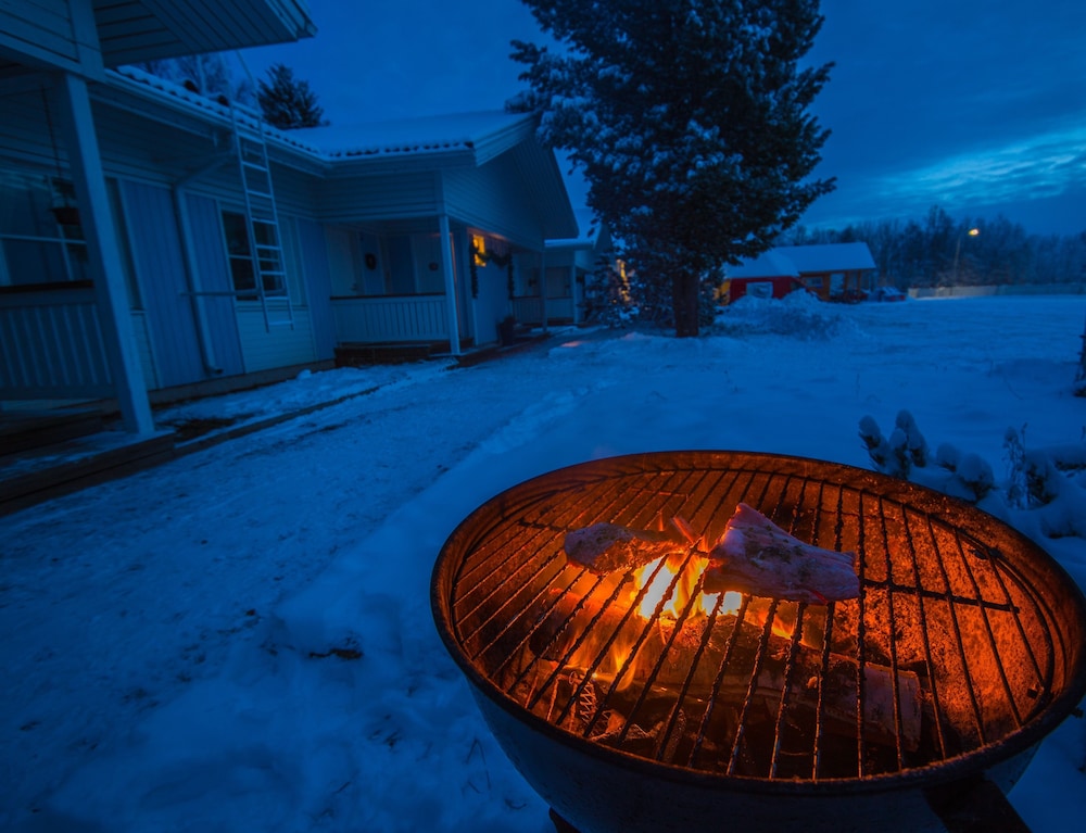 Arctic Resort Delight 4/36