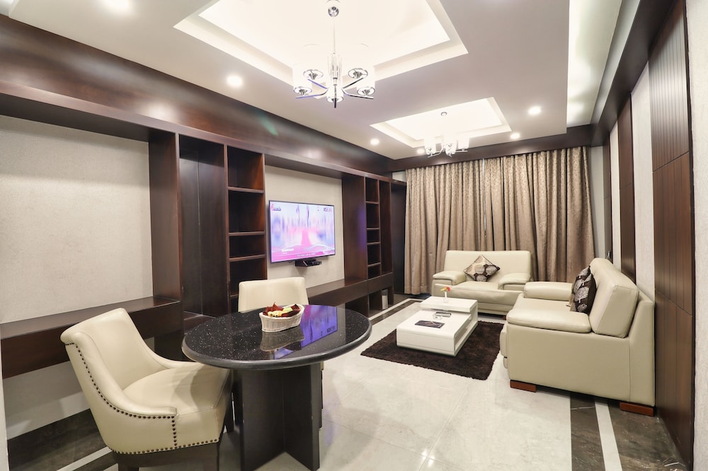 Goldfinch Hotel Mangaluru 35/60