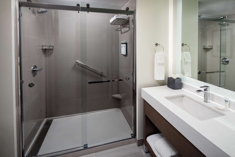 جناح بسرير كينج بغرفة نوم واحدة مع أريكة بمطبخ، Hyatt House Vacaville 2/3