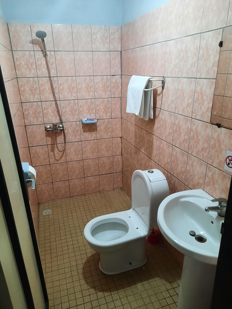 Saffana Hotel 32/34
