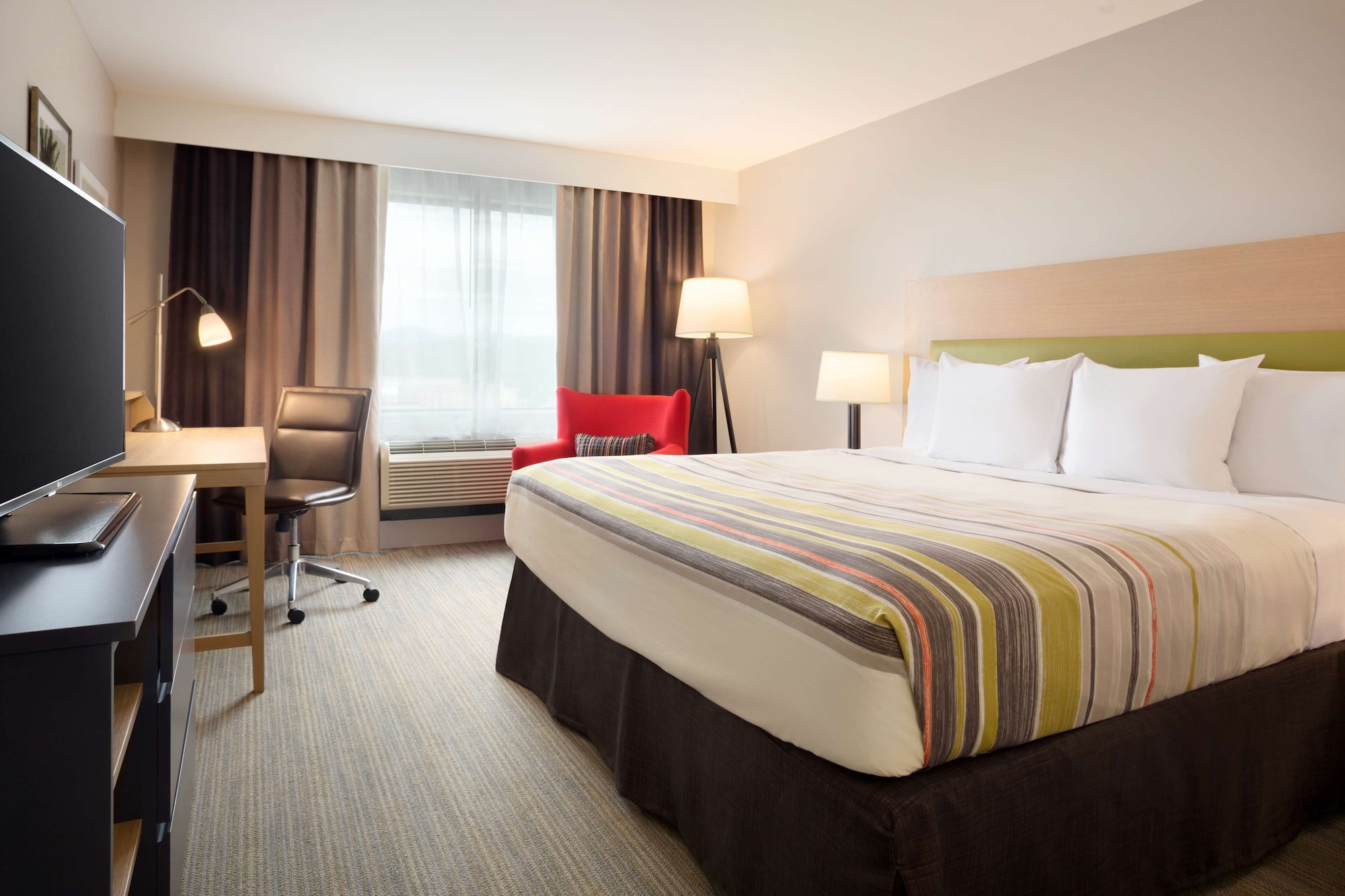ROOM, KING BED