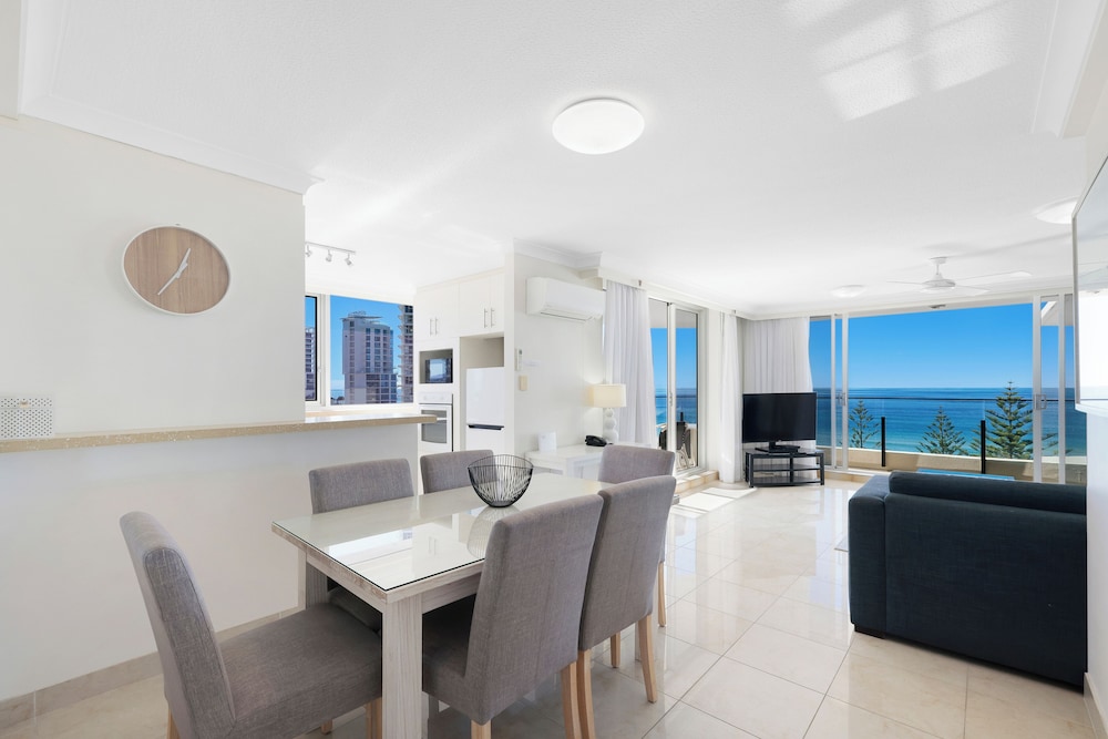 ULTIQA Beach Haven on Broadbeach 40/50