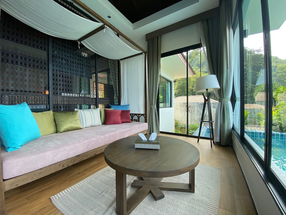 BAAN KONGDEE SUNSET RESORT 38/45
