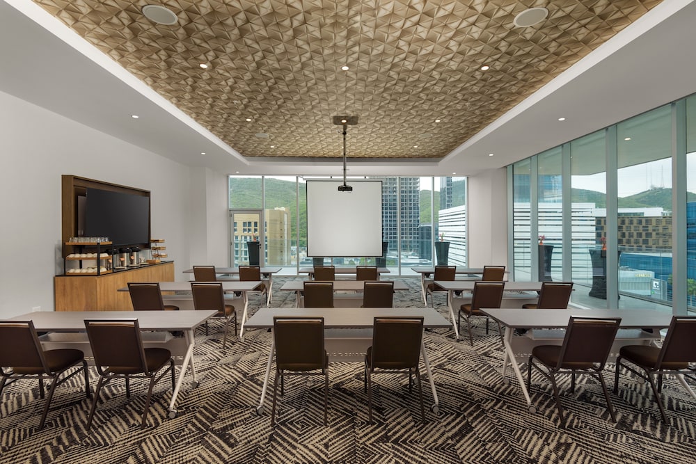 Hyatt Place Monterrey Valle 9/18
