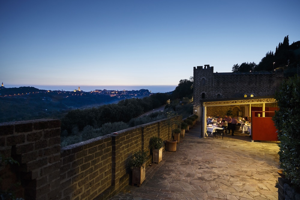 Castello di Monterone 58/64