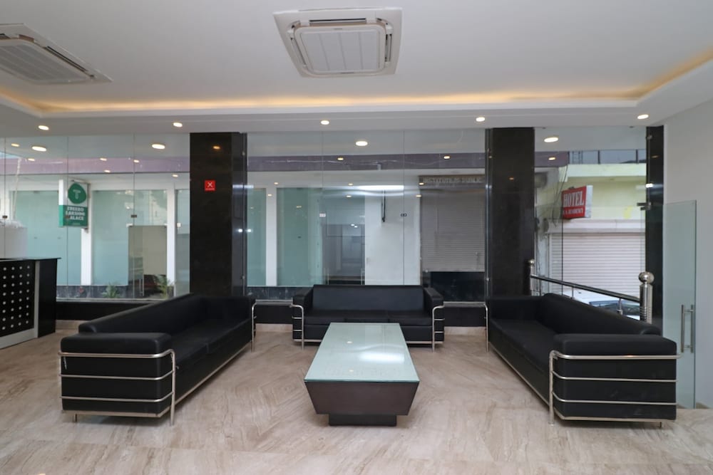 Oyo 10274 Hotel Aamara 8/61