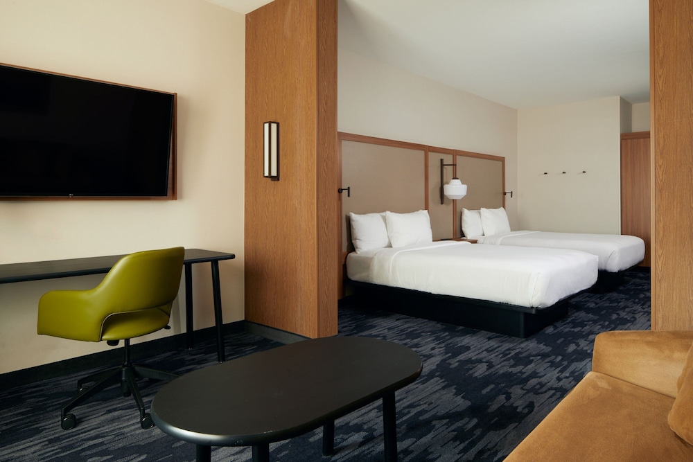 Fairfield Inn & Suites by Marriott Palmdale West 11/28