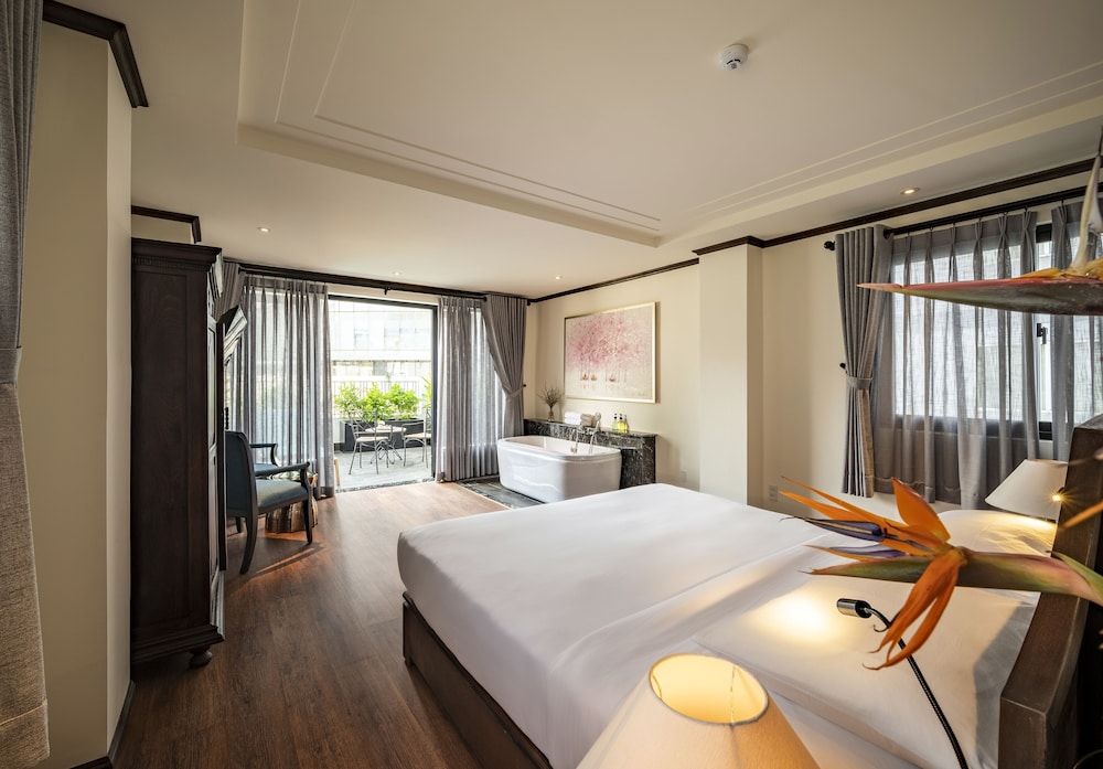 Amanaki Saigon Boutique Hotel 31/80