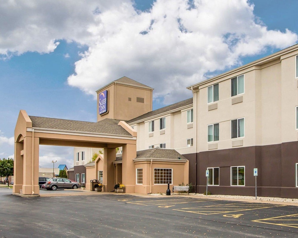 Sleep Inn Suites Green Bay Airport 1/36