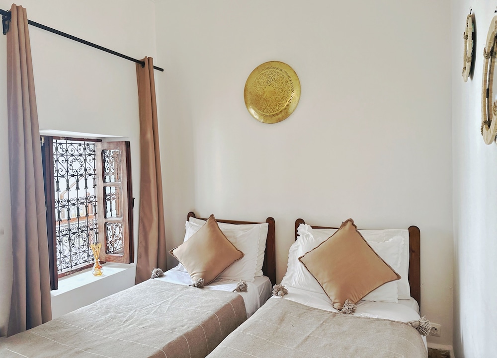 Riad 107 8/50