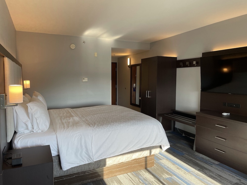 Holiday Inn Express Columbia East Elkridge 17/63