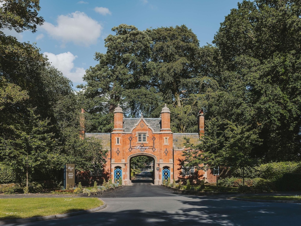 Fairmont Cheshire The Mere 1/49