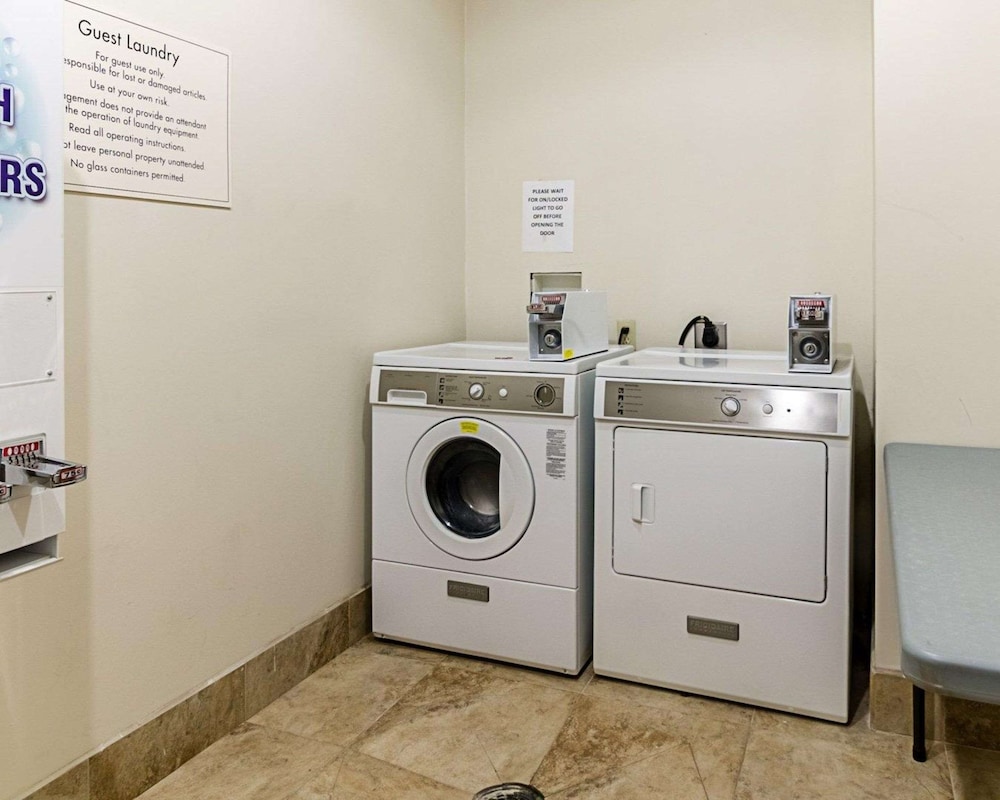 Comfort Inn & Suites Lawrence - University Area 25/49