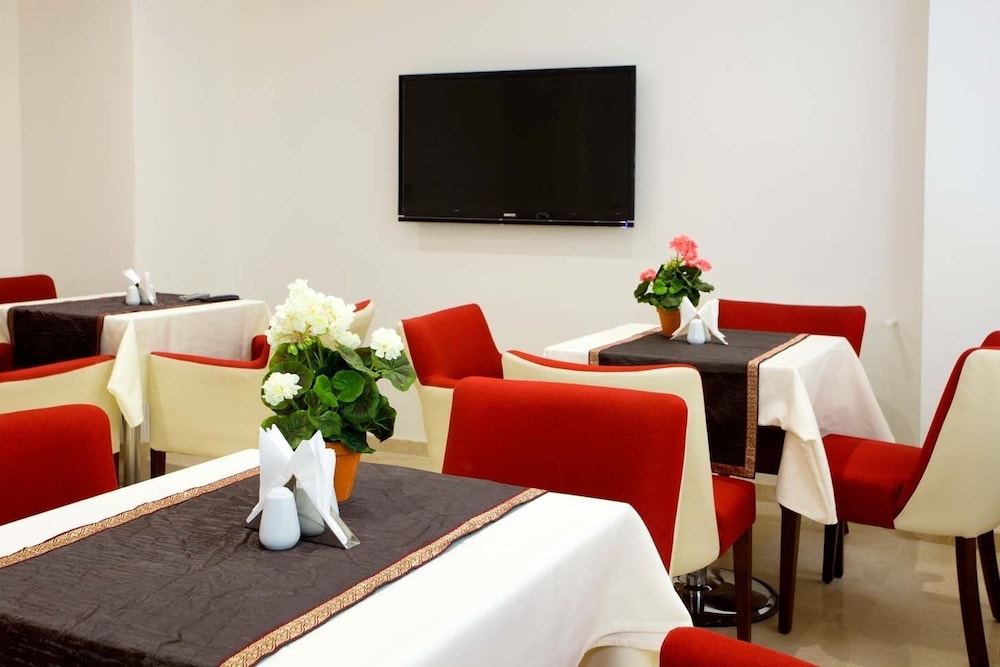 Istanbul Newcity Hotel 40/50