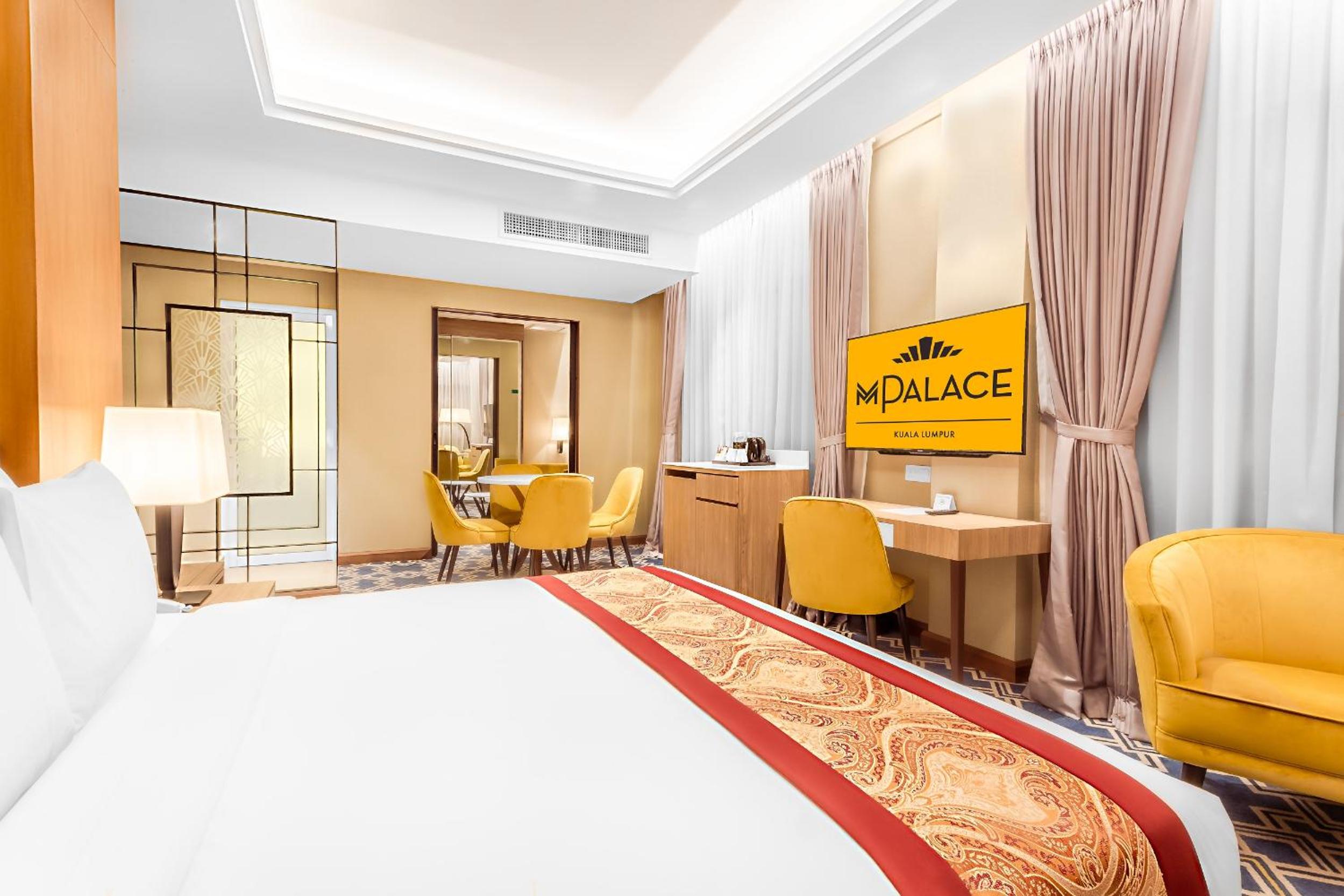 Palace, Suite