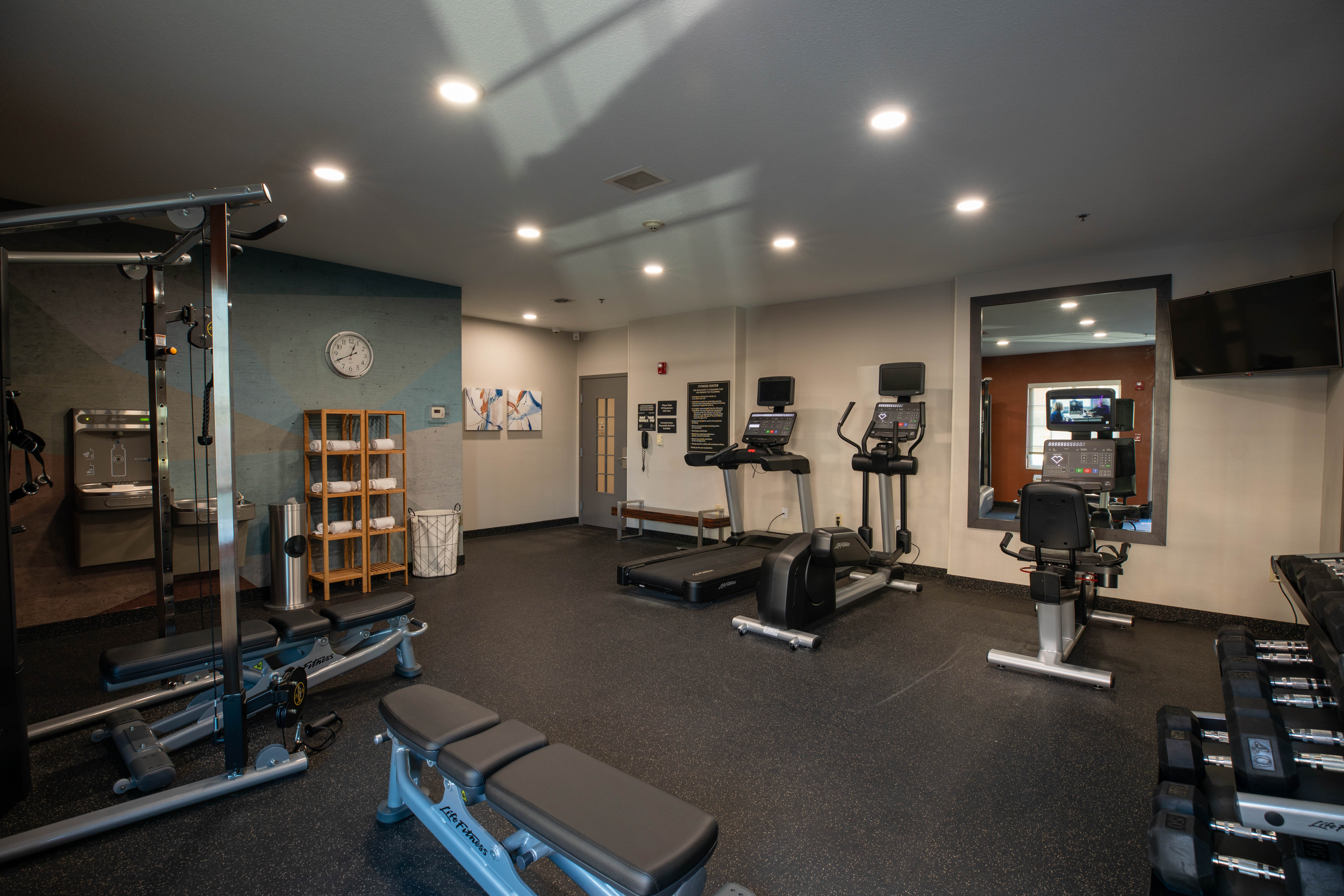 Candlewood Suites St. Joseph 26/54