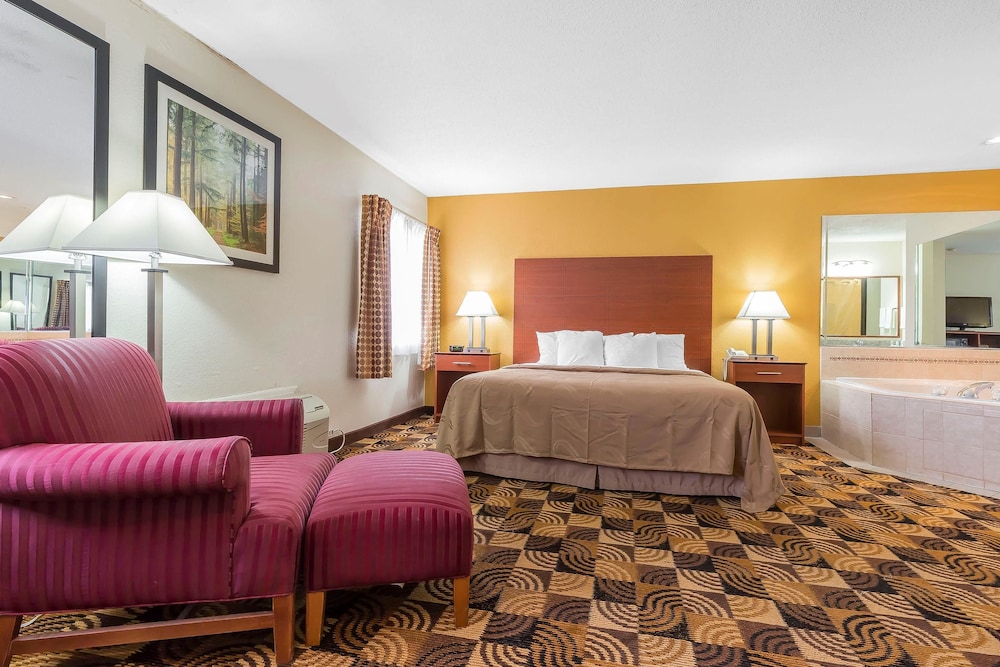 Quality Inn Sycamore - DeKalb 22/43